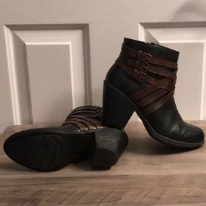 BEAUTIFUL! Sofft Phoebe Bootie